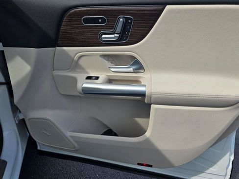 New 2026 Mercedes-Benz GLA 250 4MATIC image 24