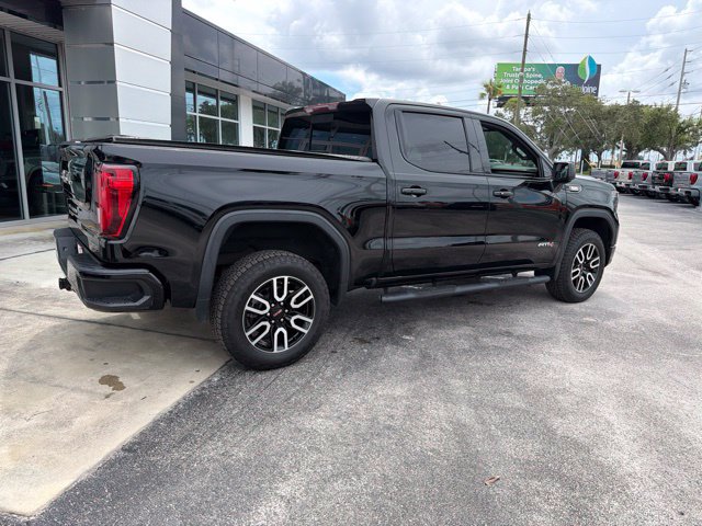 Used 2022 GMC Sierra 1500 AT4 w/ AT4 Preferred Package AWD/4WD image 9