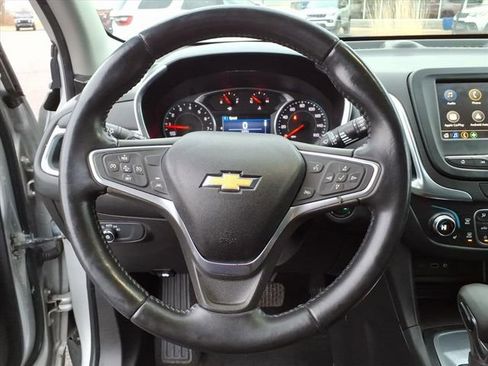 Used 2022 Chevrolet Equinox LT FWD image 18