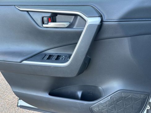 Used 2020 Toyota RAV4 XSE image 13