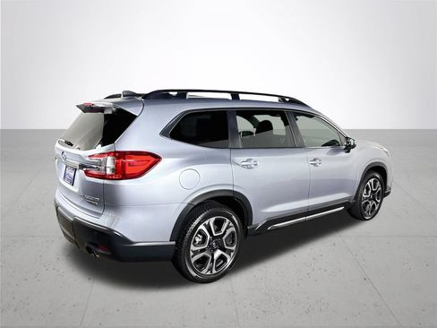 Used 2023 Subaru Ascent Limited AWD/4WD image 6