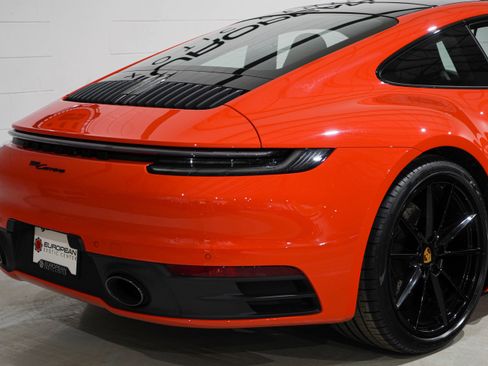 Used 2021 Porsche 911 Carrera RWD image 25