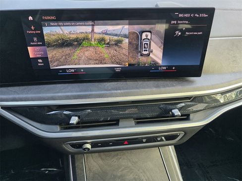 Used 2023 BMW X7 xDrive40i w/ Premium Package image 27