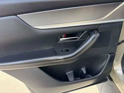 Used 2025 MAZDA CX-70 3.3 Turbo S w/ Premium Package image 11