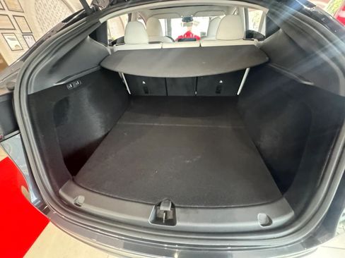 Used 2024 Tesla Model Y Long Range AWD/4WD image 14