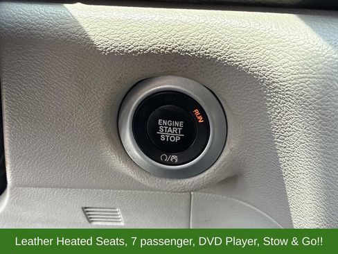 Used 2017 Chrysler Pacifica Touring-L FWD image 29