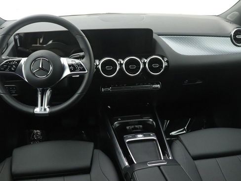 Certified 2026 Mercedes-Benz GLA 250 image 9