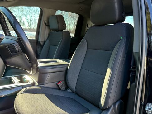 Used 2020 GMC Sierra 1500 Elevation w/ Elevation Value Package image 13