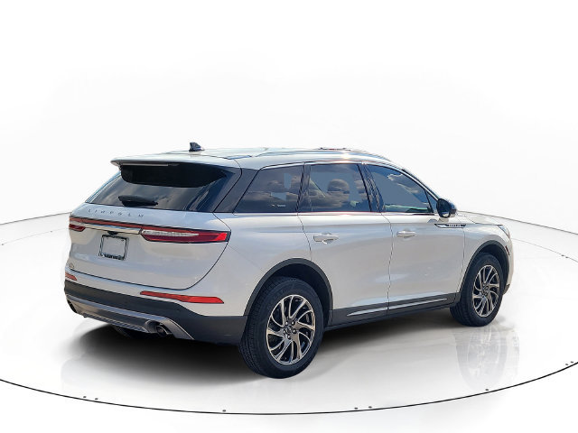 Used 2022 Lincoln Corsair FWD image 5