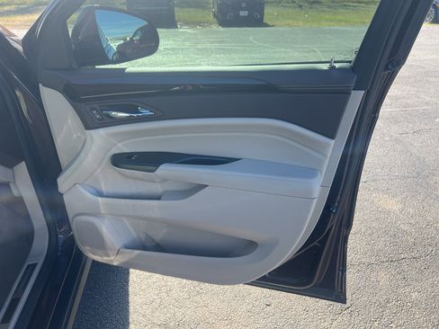 Used 2015 Cadillac SRX Luxury w/ Driver Awareness Package image 30