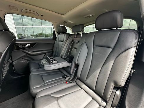 Used 2022 Audi Q7 3.0T Premium w/ Convenience Package image 18