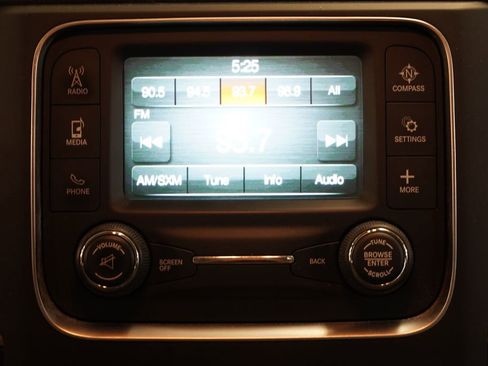 Used 2014 RAM 1500 Express image 19