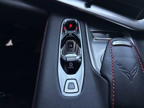 Used 2022 Chevrolet Corvette Stingray Coupe w/ 1LT RWD image 20