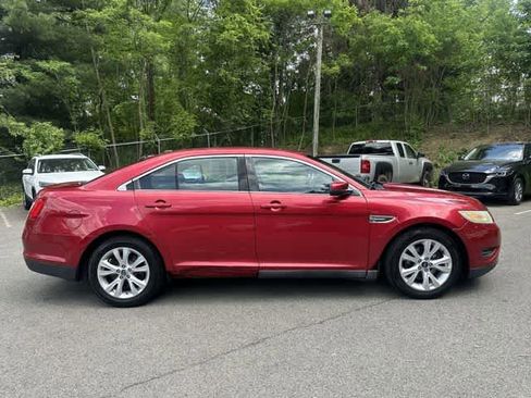 Used 2011 Ford Taurus SEL w/ 201A Rapid Spec Order Code FWD image 3