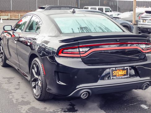 Used 2022 Dodge Charger R/T w/ Plus Group image 23
