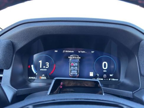 Used 2025 Ford Explorer ST-Line image 29