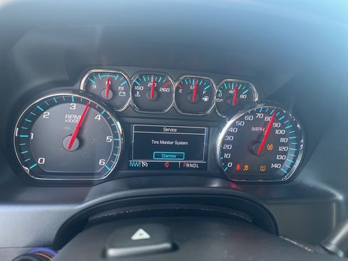 Used 2018 Chevrolet Silverado 1500 LT w/ All Star Edition image 11