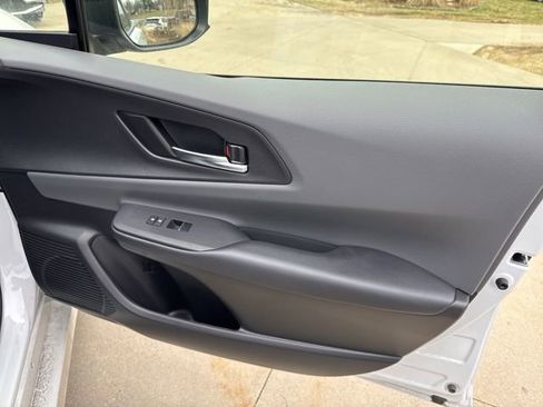 Used 2024 Toyota Prius XLE image 33