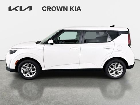 Certified 2025 Kia Soul LX w/ LX Technology Package FWD image 8