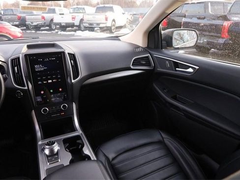 Certified 2024 Ford Edge SEL image 23