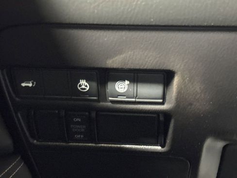 Used 2022 Nissan Armada Platinum w/ Captain's Chairs Package image 19