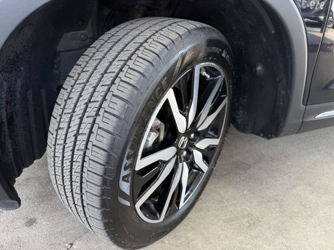 Used 2019 Honda Pilot Touring image 24