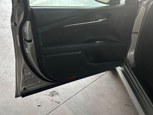 Used 2025 Toyota Camry LE image 23