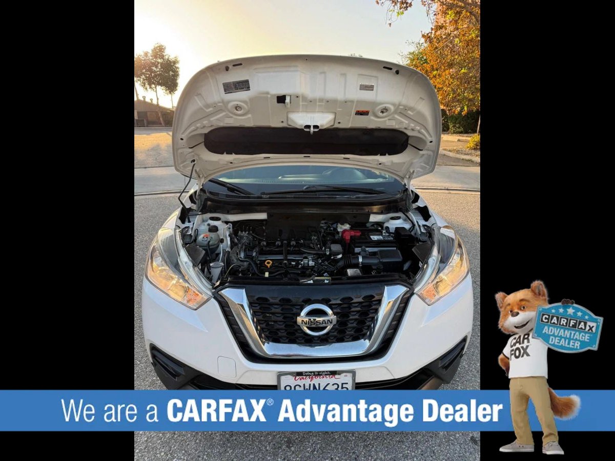 Used 2018 Nissan Kicks SV FWD image 30