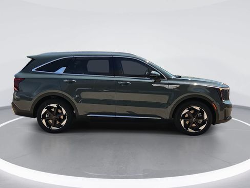 New 2026 Kia Sorento EX FWD image 9