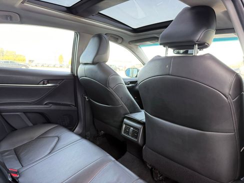Used 2018 Toyota Camry XSE FWD image 30
