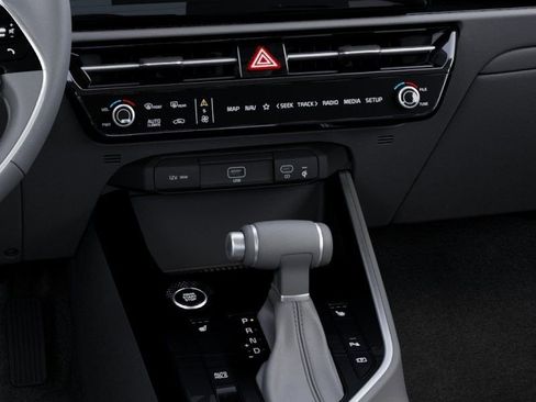 New 2026 Kia Niro EX FWD image 24