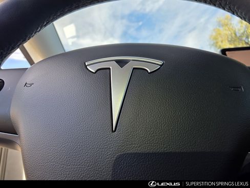 Used 2021 Tesla Model Y Performance image 21