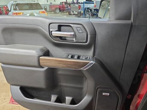 Used 2019 Chevrolet Silverado 1500 LT Trail Boss image 28