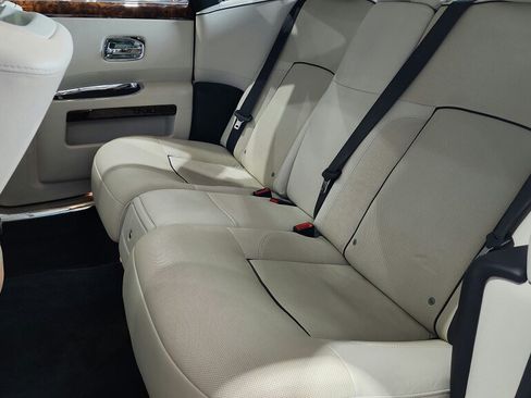 Used 2013 Rolls-Royce Ghost RWD image 29