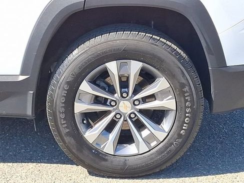 Used 2025 Chevrolet Equinox LT FWD image 29
