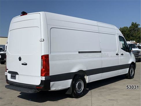 Used 2021 Mercedes-Benz Sprinter 2500 w/ Driver Convenience Package image 2