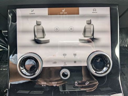 Used 2022 Land Rover Range Rover Velar R-Dynamic S AWD/4WD image 19
