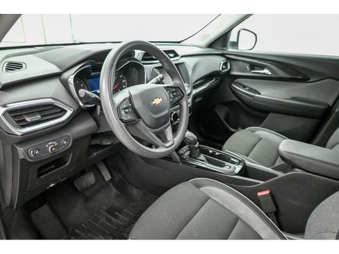 Used 2023 Chevrolet TrailBlazer LT image 9