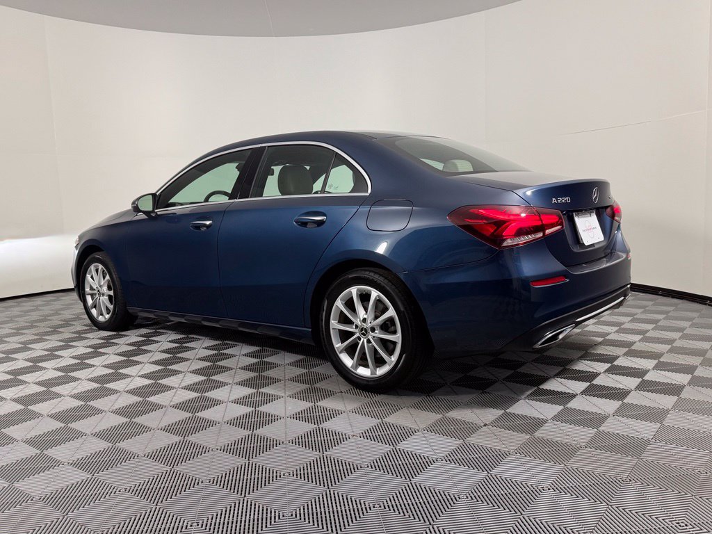Used 2019 Mercedes-Benz A 220 4MATIC image 3