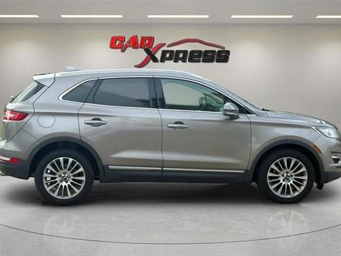 Used 2016 Lincoln MKC Reserve w/ Lincoln MKC Climate Package image 7
