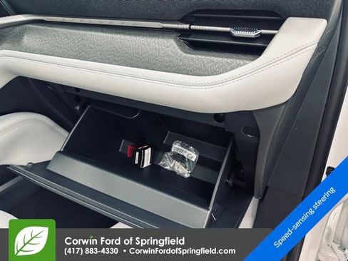 New 2026 Ford Explorer Platinum w/ LUX Leather Package image 12