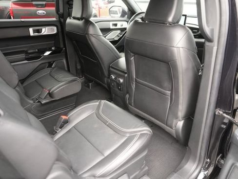Used 2022 Ford Explorer ST w/ Equipment Group 401A image 17