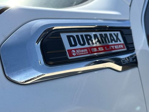 Used 2023 GMC Sierra 2500 Denali w/ Denali Ultimate Package image 6