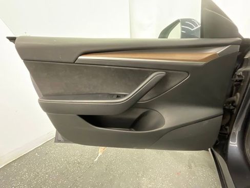 Used 2023 Tesla Model 3 Performance AWD/4WD image 9