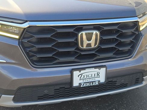 Used 2025 Honda Pilot EX-L image 5