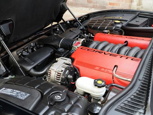 Used 2004 Chevrolet Corvette Z06 RWD image 30