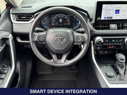 Used 2025 Toyota RAV4 LE AWD/4WD image 16