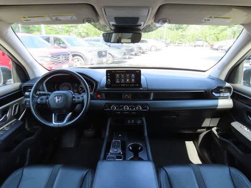 Used 2023 Honda Pilot EX-L image 19