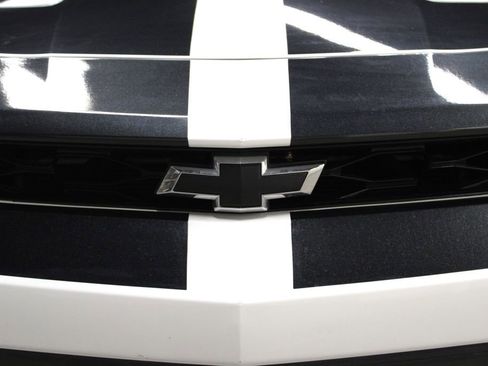 Used 2016 Chevrolet Camaro SS image 27