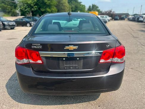 Used 2016 Chevrolet Cruze LT FWD image 6